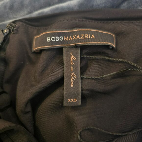 BCBG Max Azria Black Lace & Pleated Sleeveless Dress With Halter Neckline & Back - Picture 6 of 6